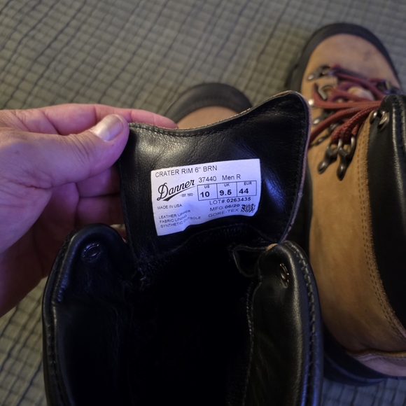 Danner Men's Crater Rim 6" Hiking Boots - Picture 8 of 8